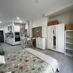 https://precioso-estudio-en-el-centro-de-mlaga.1costadelsol.com